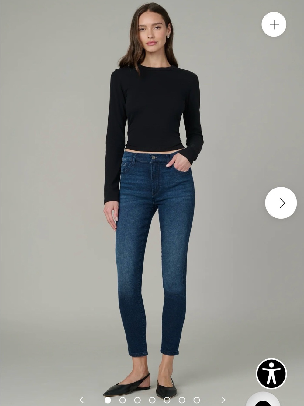 Classic Women’s Jeans in Dark Blue Wash